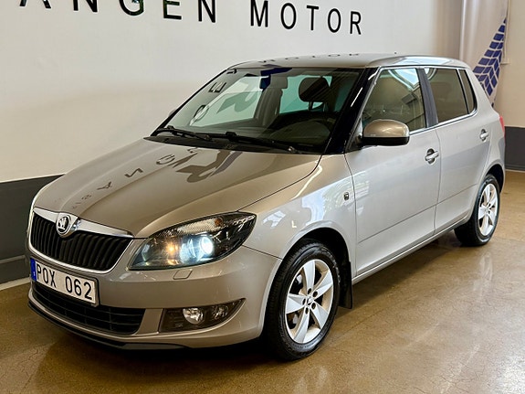 Skoda Fabia 2 of 5