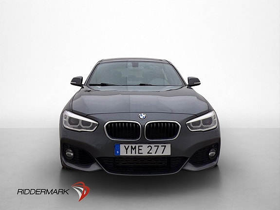 BMW 118i 2 of 5