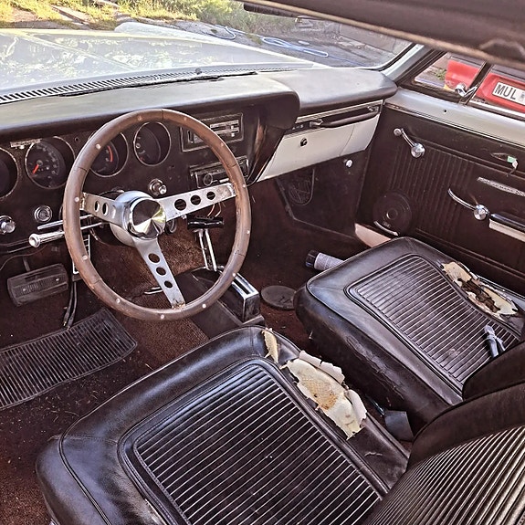Pontiac LeMans 5 of 5