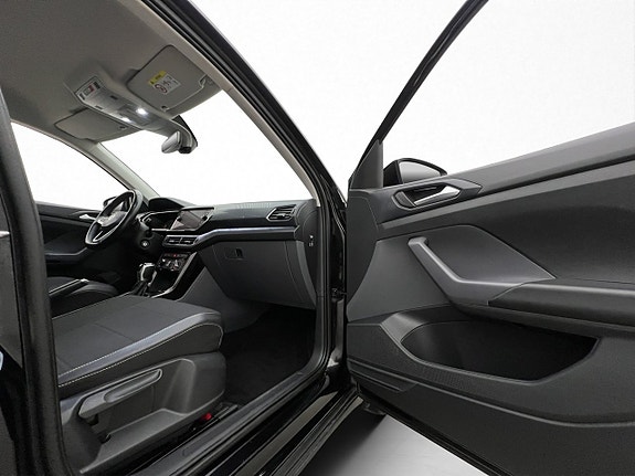 Volkswagen T-Cross 28 of 30