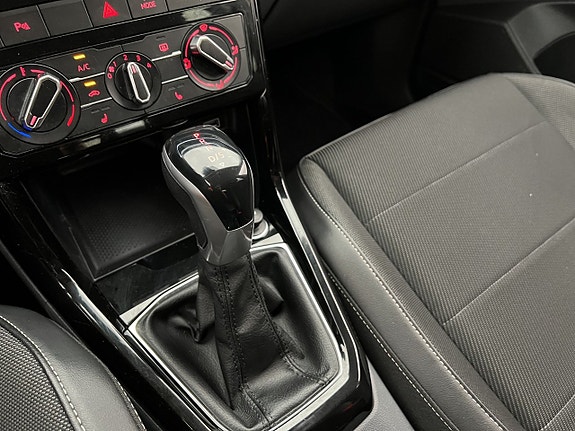 Volkswagen T-Cross 27 of 30