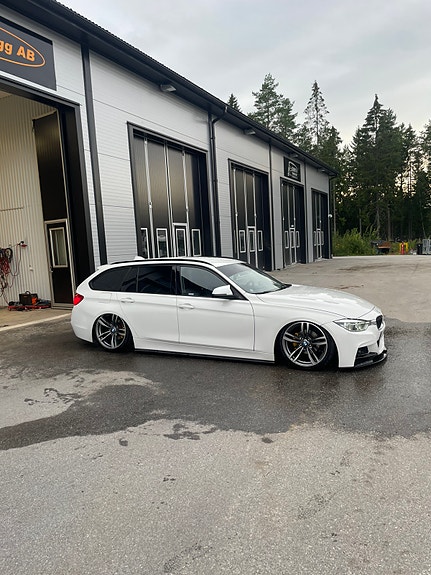 BMW 318d 6 of 19