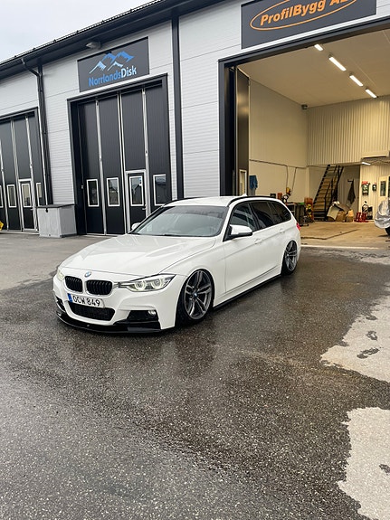 BMW 318d 2 of 19