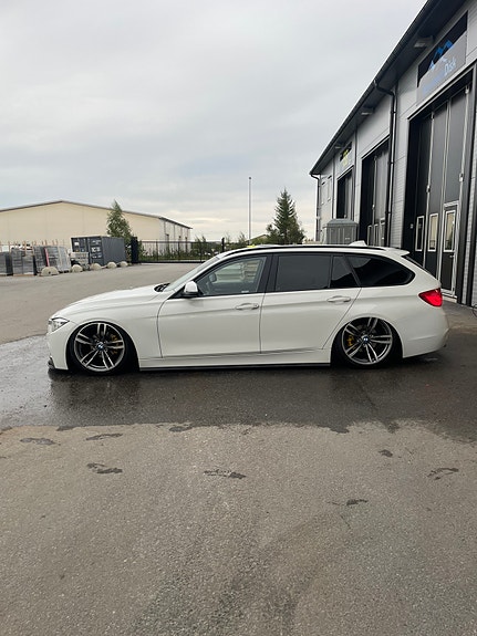 BMW 318d 11 of 19