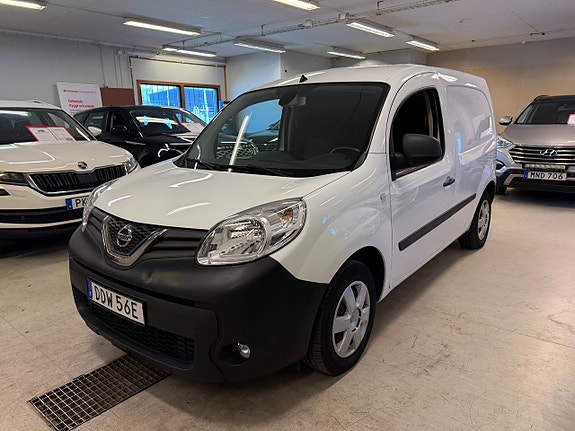 Nissan NV250 3 of 5