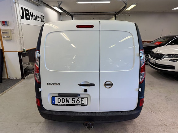 Nissan NV250 7 of 10