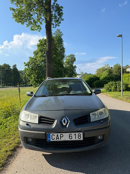 Renault Megane II 3 of 5