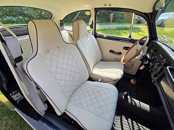 Volkswagen 1302 5 of 5