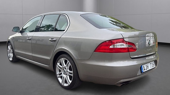 Skoda Superb 5 of 5