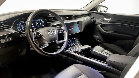 Audi Q8 e-tron 7 of 14