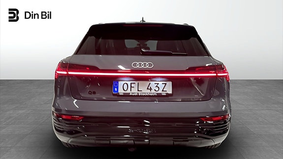 Audi Q8 e-tron 5 of 14