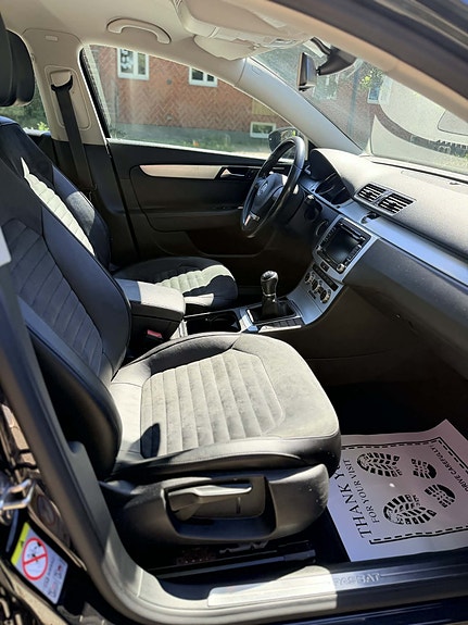 Volkswagen Passat 11 of 14