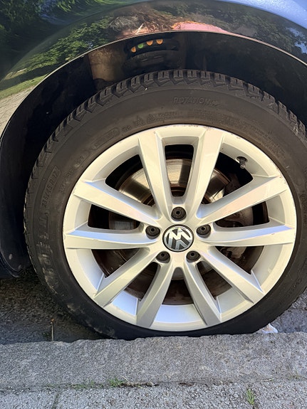 Volkswagen Passat 14 of 14