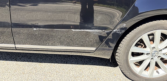 Volkswagen Passat 13 of 14