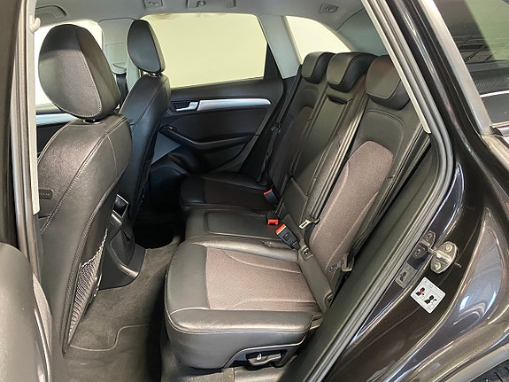 Audi Q5 9 of 17