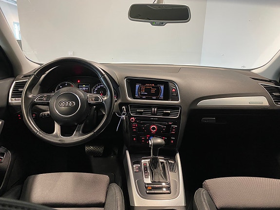 Audi Q5 10 of 17