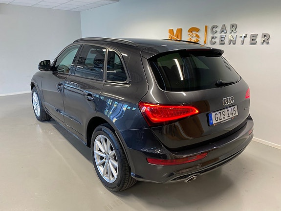 Audi Q5 7 of 17