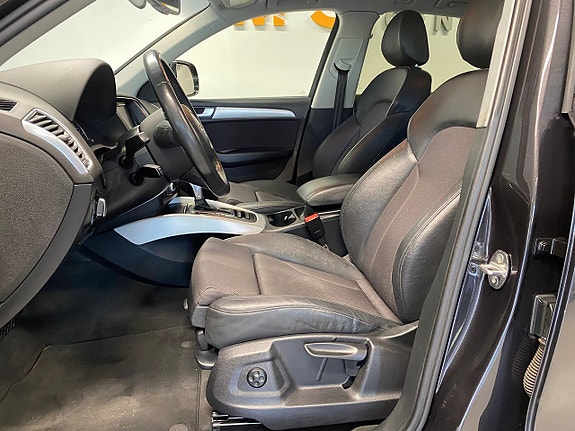Audi Q5 8 of 17