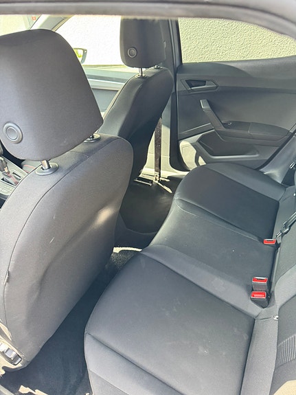 Seat Ibiza 2 of 5