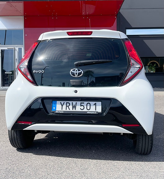 Toyota Aygo 4 of 5