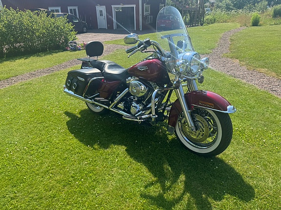 Harley-Davidson Road King Classic 3 of 5