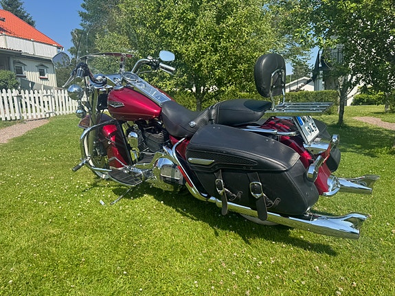 Harley-Davidson Road King Classic 2 of 5