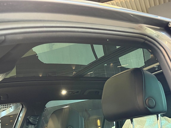 Volkswagen Passat Alltrack 10 of 20