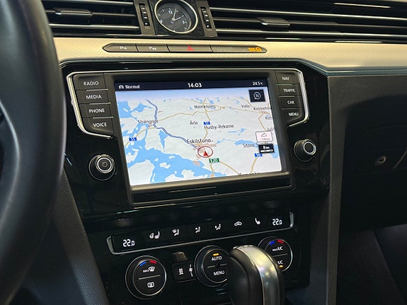 Volkswagen Passat Alltrack 14 of 20