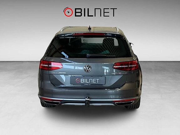 Volkswagen Passat Alltrack 20 of 20