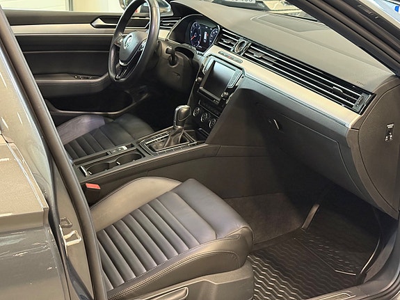 Volkswagen Passat Alltrack 11 of 20