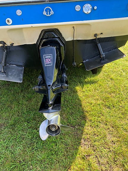 Reinell 185 Bowrider 3 of 4