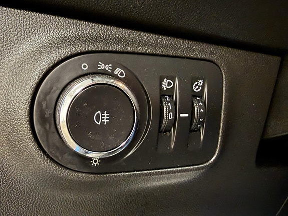 Opel Corsa 17 of 23