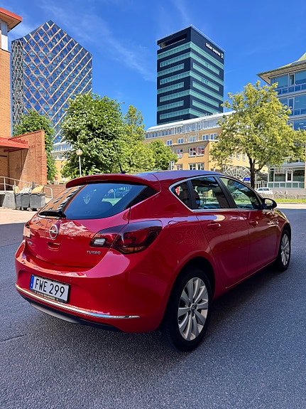 Opel Astra 4 of 5