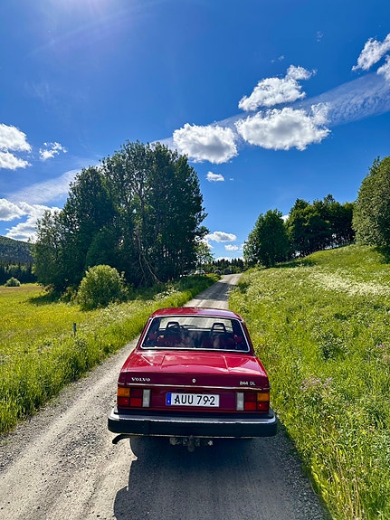 Volvo 244 4 of 5