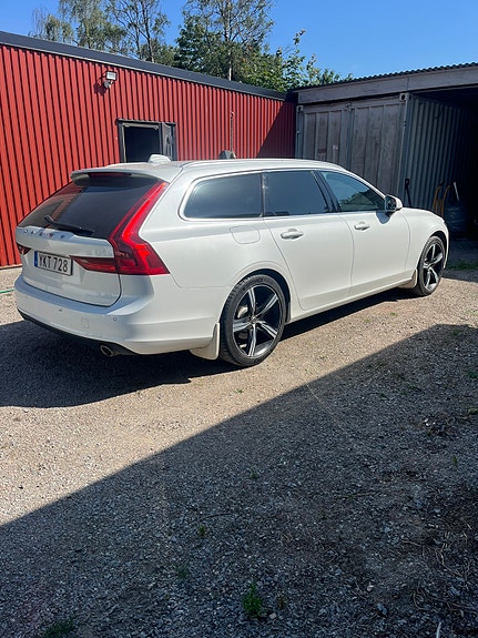 Volvo V90 3 of 3