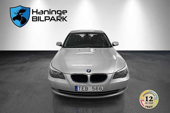 BMW 520d 3 of 5