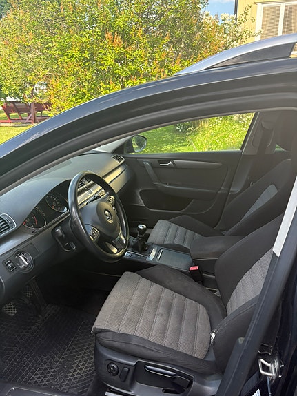 Volkswagen Passat 3 of 4