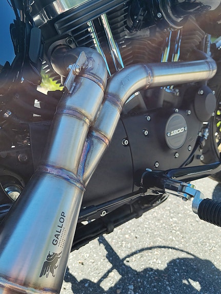 Harley-Davidson Roadster XL1200CX 2 of 3