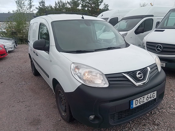 Nissan NV250 5 of 5