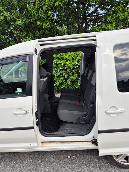 Volkswagen Caddy 3 of 5