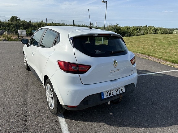 Renault Clio 6 of 8