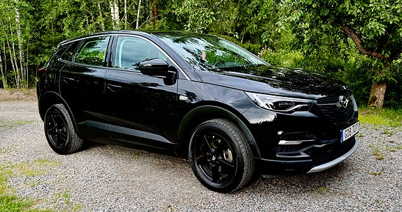 Opel Grandland X 2 of 5