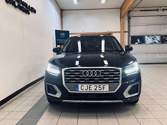 Audi Q2 2 of 5