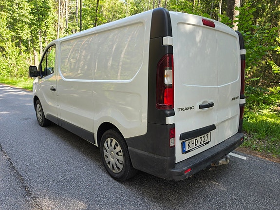 Renault Trafic 9 of 11