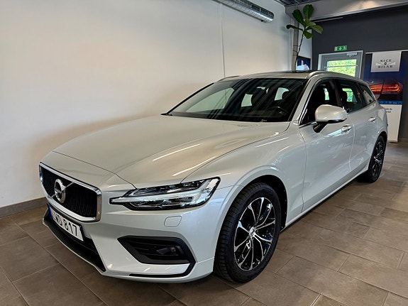 Volvo V60 2 of 5