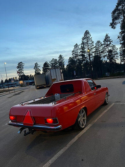 Mercedes-Benz 4 of 5