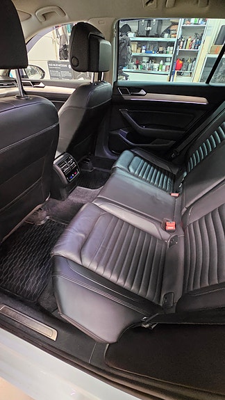 Volkswagen Passat 6 of 9
