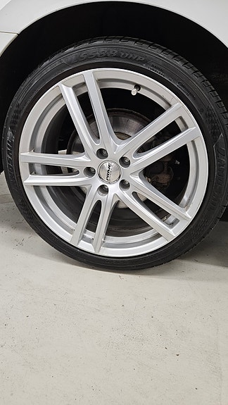Volkswagen Passat 8 of 9