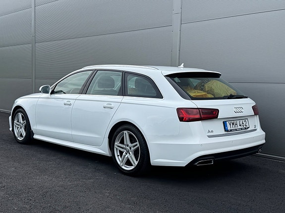 Audi A6 4 of 5