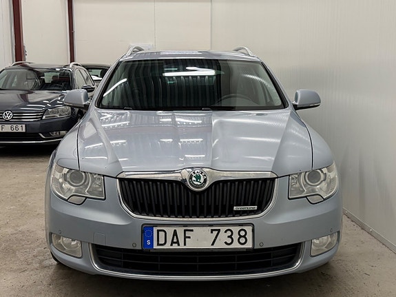 Skoda Superb 3 of 5